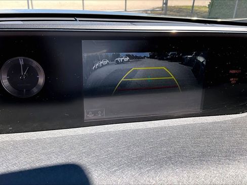 Used 2020 Lexus UX 250h w/ Premium Package image 25