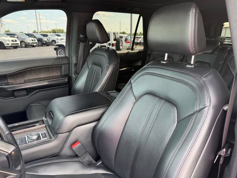 Used 2021 Ford Expedition Limited AWD/4WD image 13