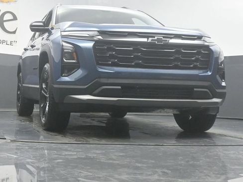 New 2026 Chevrolet Equinox LT w/ Midnight Edition FWD image 3
