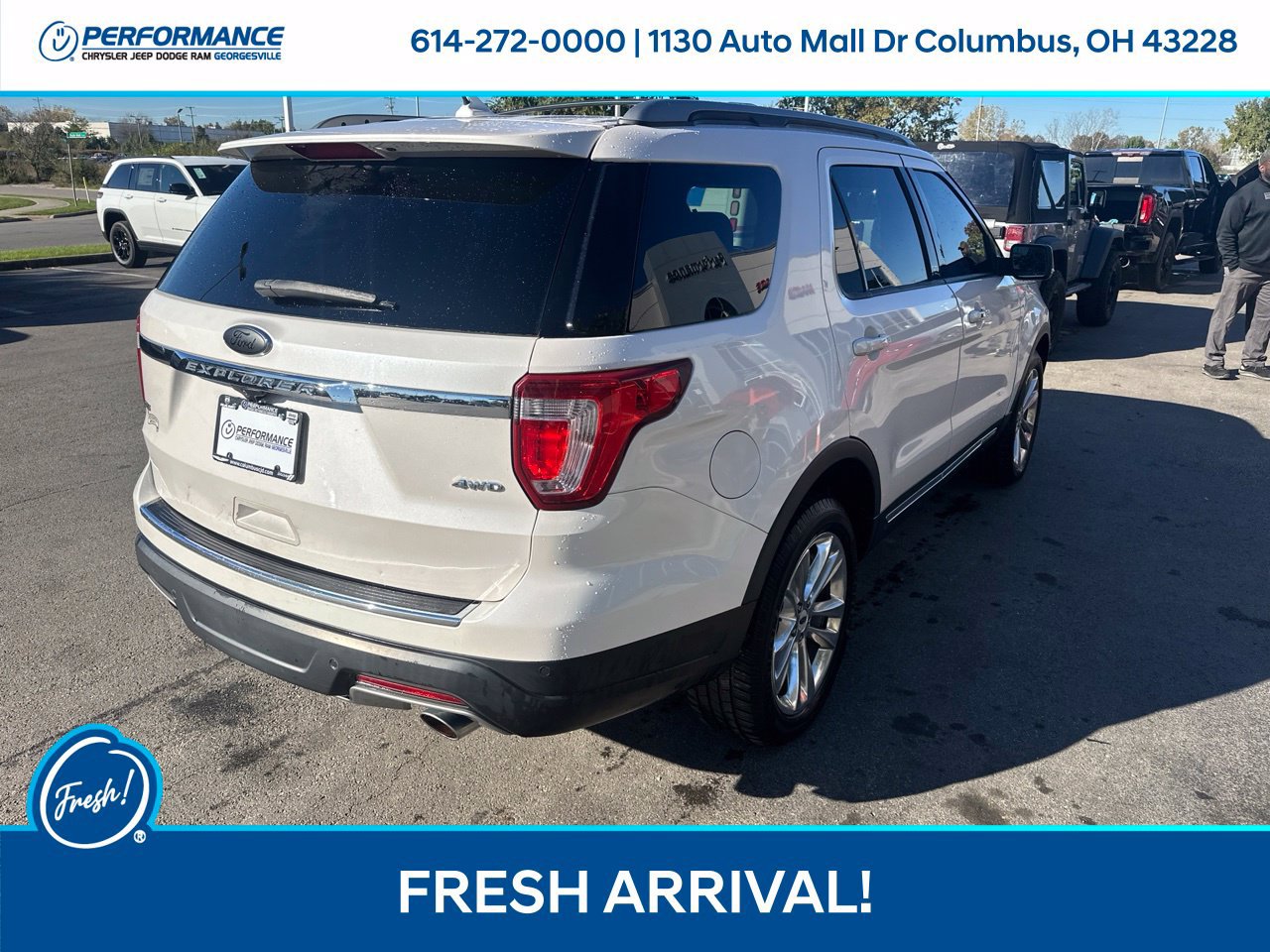 Used 2018 Ford Explorer XLT w/ Equipment Group 202A AWD/4WD image 4