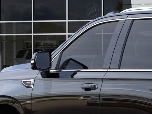 New 2026 GMC Yukon Elevation image 12