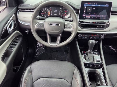 Used 2023 Jeep Compass Limited AWD/4WD image 11