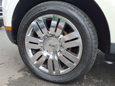 Used 2008 Lincoln MKX AWD image 11