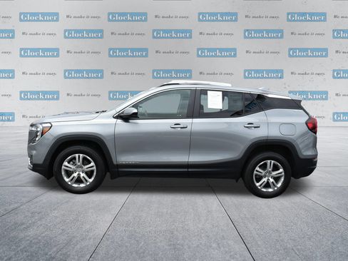 Used 2024 GMC Terrain SLE w/ LPO, Floor Liner Package AWD/4WD image 8