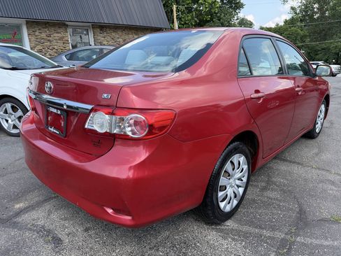 Used 2012 Toyota Corolla LE FWD image 4