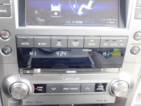 Used 2017 Lexus GX 460 image 23