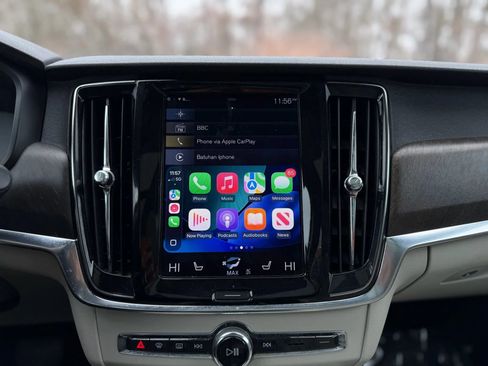 Used 2018 Volvo V90 T5 Cross Country w/ Protection Package Premier image 16