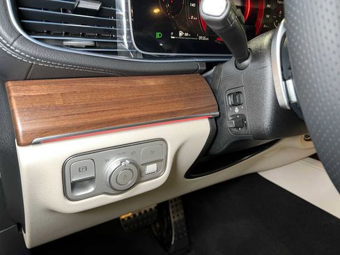 New 2026 Mercedes-Benz GLS 450 4MATIC image 27