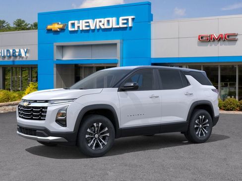 New 2026 Chevrolet Equinox LT w/ Convenience Package II image 2