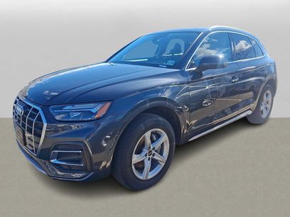 Used 2023 Audi Q5 Premium w/ Convenience Package
