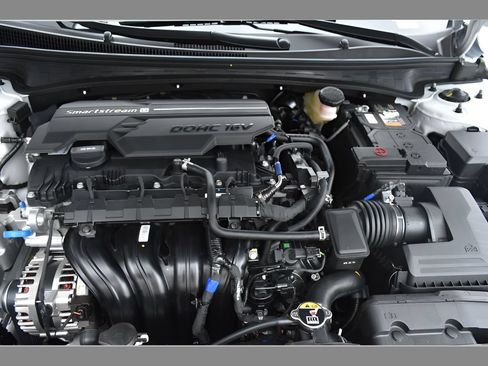 New 2026 Hyundai Elantra SE FWD image 9