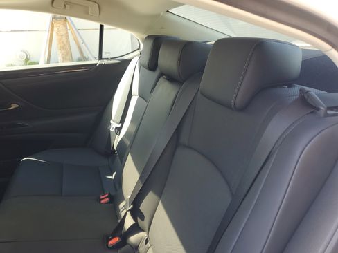 Used 2021 Lexus ES 350 w/ Premium Package image 13