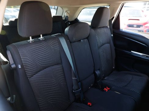 Used 2015 Dodge Journey SXT w/ Flexible Seating Group image 14