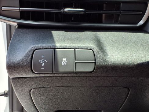 New 2025 Hyundai Elantra Sport image 26