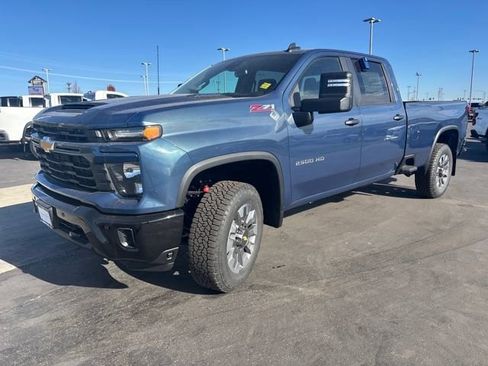 New 2026 Chevrolet Silverado 2500 Custom w/ Custom Value Package image 7