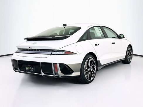 Used 2024 Hyundai Ioniq 6 SEL AWD/4WD image 9