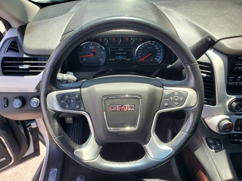 Used 2018 GMC Yukon SLT AWD/4WD image 25