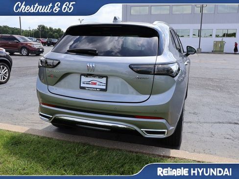Used 2025 Buick Envision Avenir AWD/4WD image 21