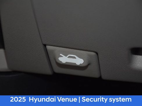 Certified 2025 Hyundai Venue SEL FWD image 12