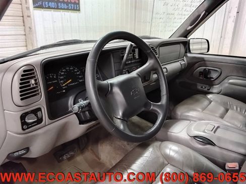 Used 1999 Chevrolet Tahoe Z71 w/ Preferred Equipment Group AWD/4WD image 11