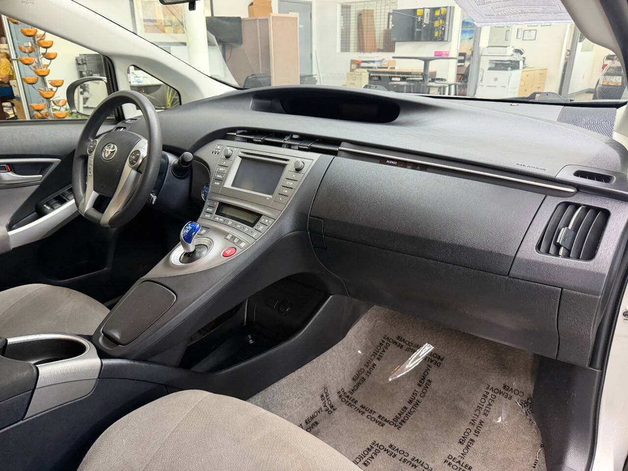 Used 2015 Toyota Prius Two FWD image 18