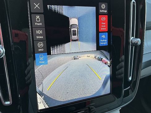 New 2026 Volvo XC40 B5 Ultra w/ Climate Package image 20