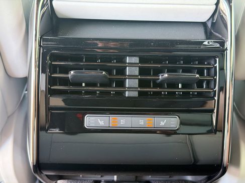New 2026 Land Rover Range Rover Sport SE AWD/4WD image 21