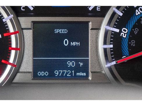 Used 2018 Toyota 4Runner SR5 AWD/4WD image 21