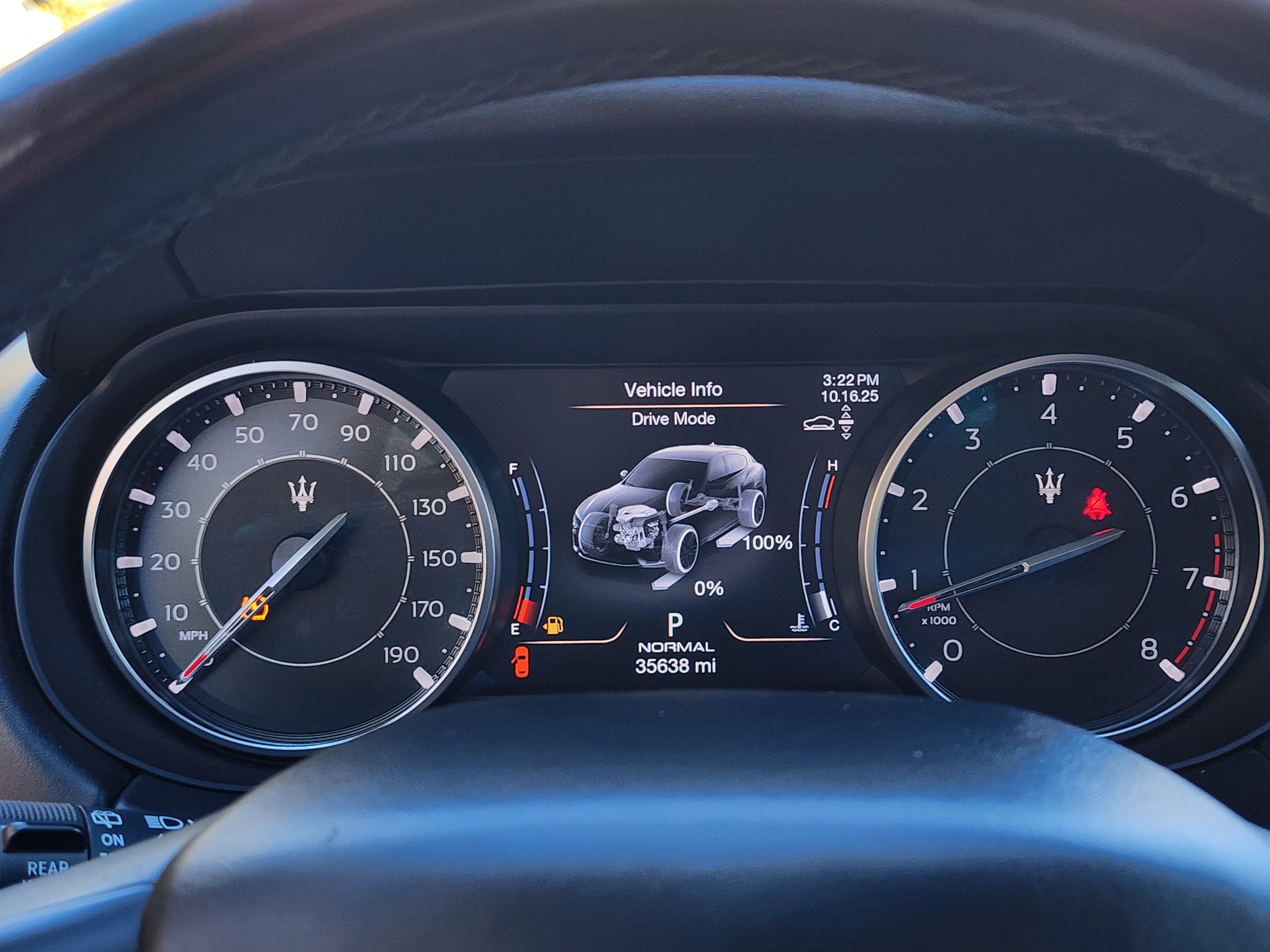 Used 2021 Maserati Levante AWD/4WD image 18