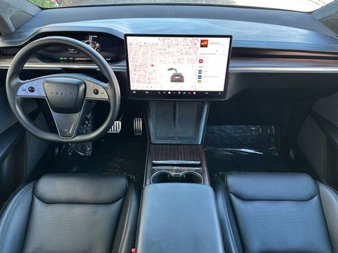 Used 2024 Tesla Model X AWD/4WD image 15