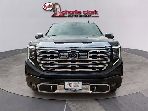 New 2026 GMC Sierra 1500 Denali w/ Technology Package image 8