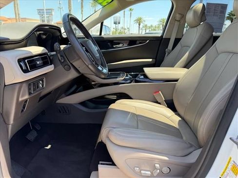 Used 2022 Lincoln Nautilus Reserve w/ Equipment Group 201A AWD/4WD image 6