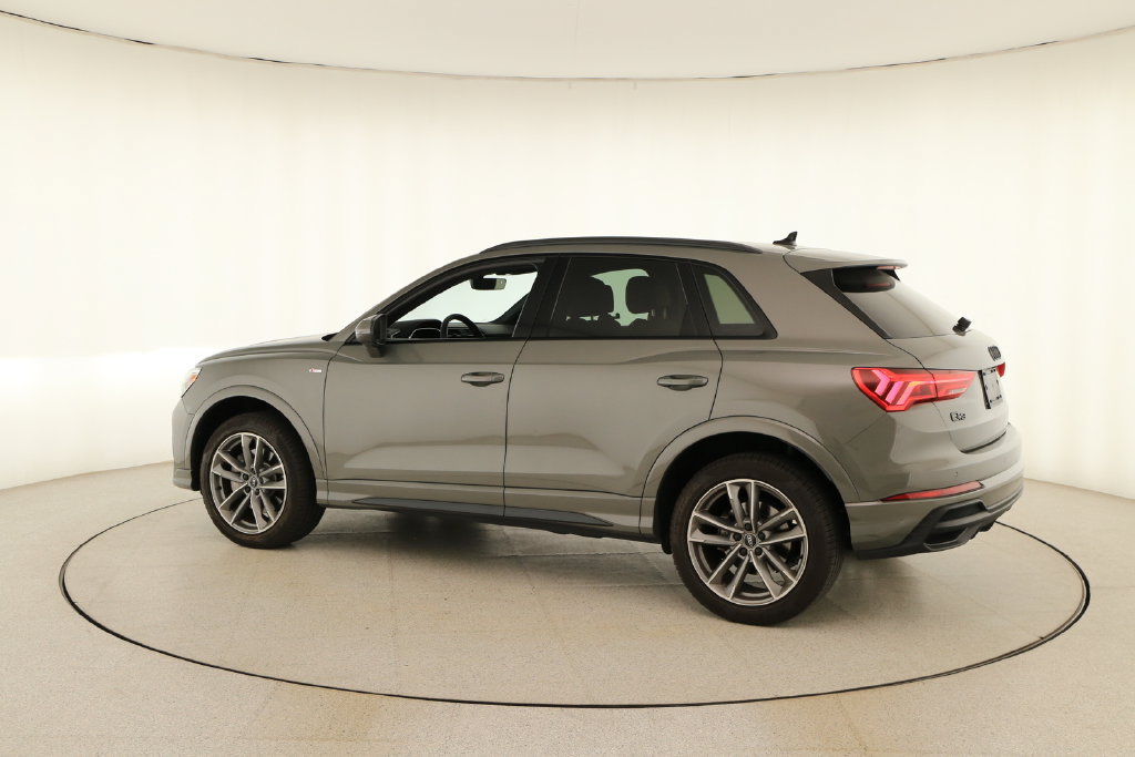 Certified 2024 Audi Q3 2.0T Premium Plus w/ Premium Plus Package AWD/4WD image 3