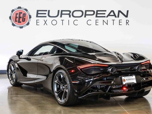 Used 2019 McLaren 720S RWD image 10