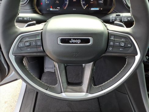 New 2026 Jeep Grand Cherokee Limited image 22