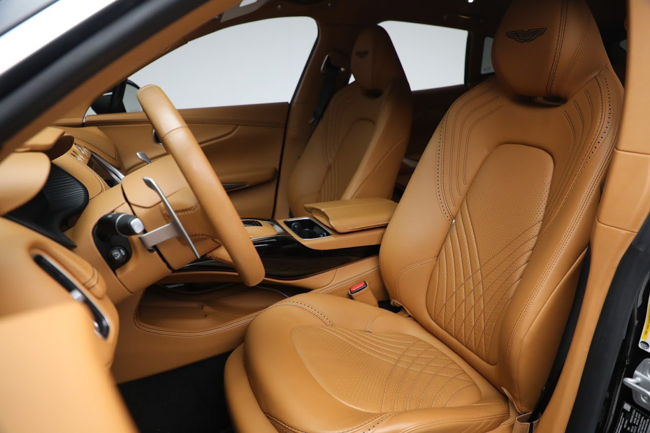 Used 2021 Aston Martin DBX AWD/4WD image 15