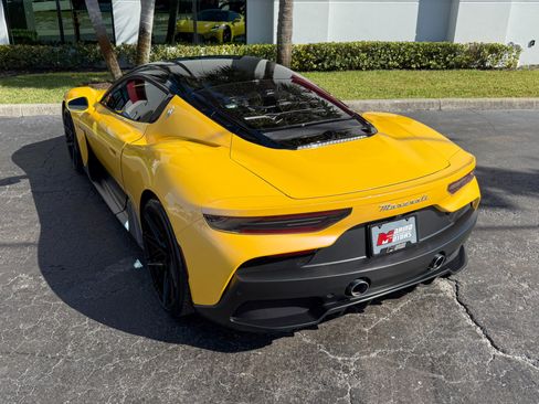 Used 2022 Maserati MC20 Coupe image 15