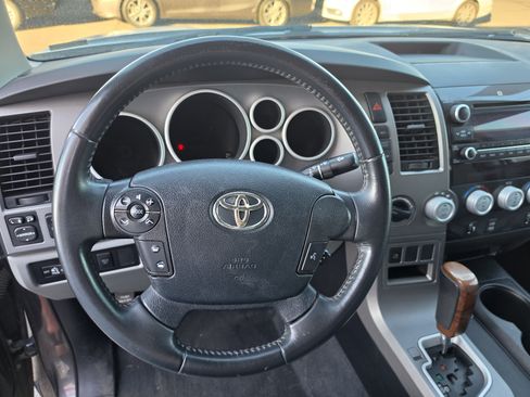 Used 2012 Toyota Tundra Limited w/ Memory Pkg AWD/4WD image 11