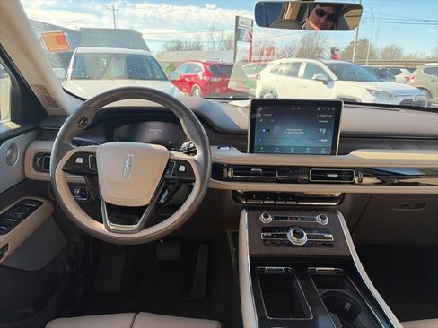Used 2023 Lincoln Aviator Reserve w/ Equipment Group 201A image 14