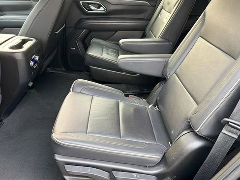 Used 2021 GMC Yukon SLT AWD/4WD image 8