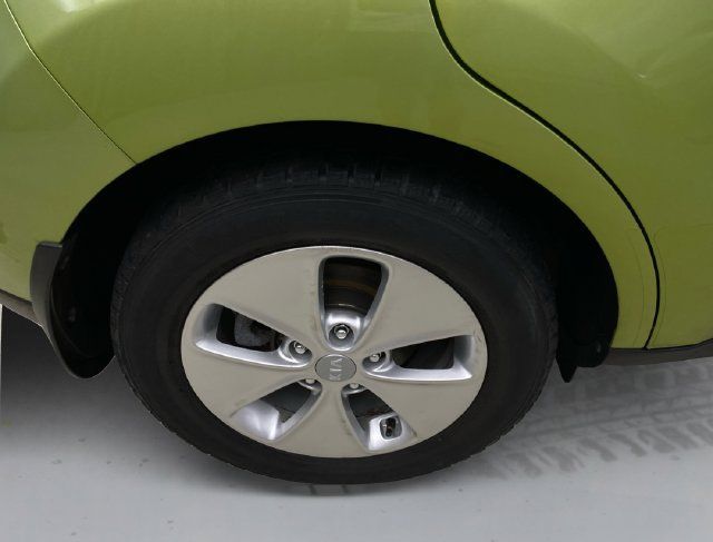 Used 2015 Kia Soul FWD image 16
