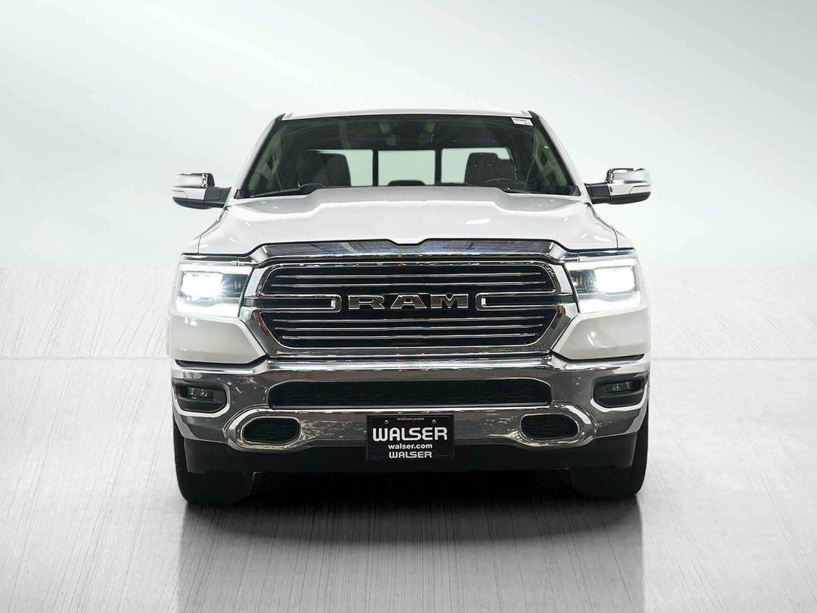 Used 2019 RAM 1500 Laramie AWD/4WD image 8