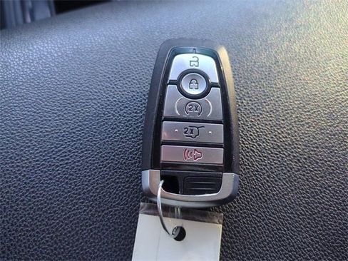 Certified 2023 Ford Expedition XLT image 29