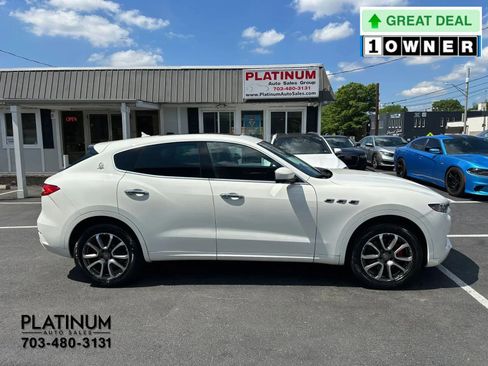 Used 2019 Maserati Levante AWD/4WD image 2