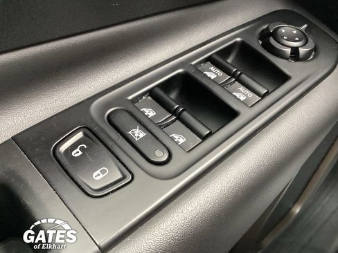 Used 2023 Jeep Renegade Latitude AWD/4WD image 25