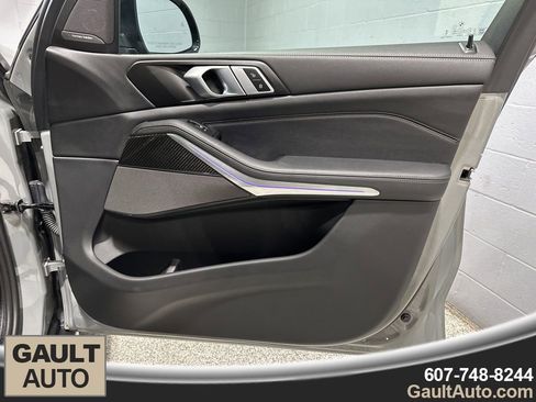 Certified 2025 BMW X5 xDrive40i w/ M Sport Package AWD/4WD image 17