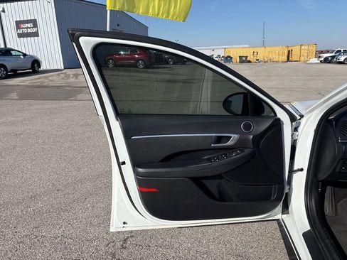 Used 2020 Hyundai Sonata SE w/ Cargo Package image 25