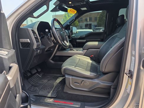 Used 2018 Ford F150 Raptor w/ Equipment Group 802A Luxury AWD/4WD image 2