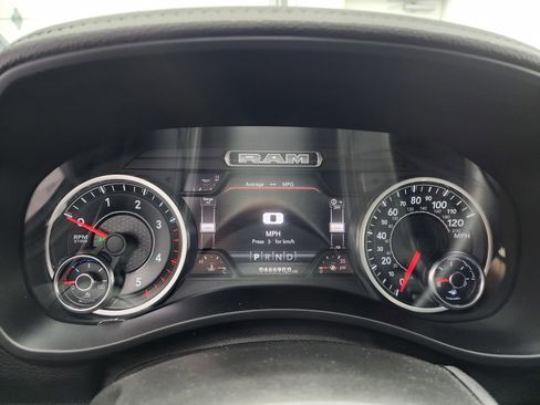 Used 2020 RAM 2500 Laramie image 10