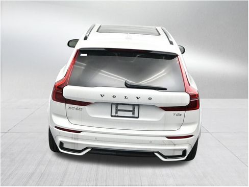 New 2026 Volvo XC60 T8 Ultra AWD/4WD image 16